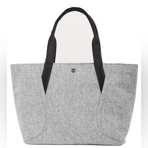 Lululemon Out of Range Tote - Gray